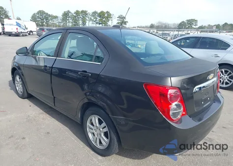 2015 Chevrolet Sonic Lt Auto z USA, uszkodzony, nr VIN 1G1JC5SH1F4125031